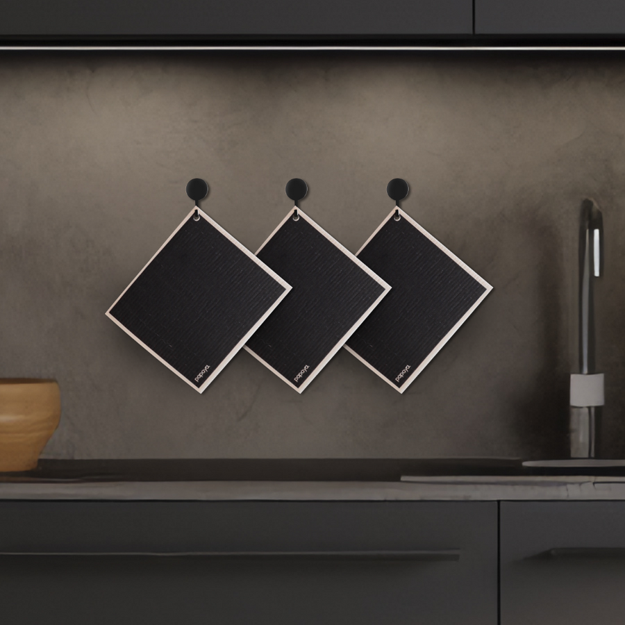 Onyx Allure